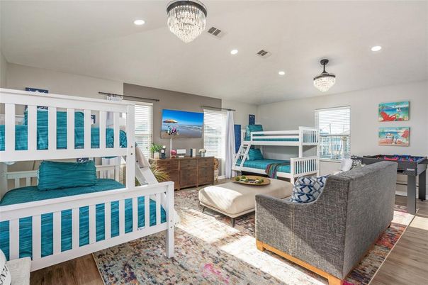 Chandelier, Interior, Living room, Recessed Lighting, Wood Texture Flooring