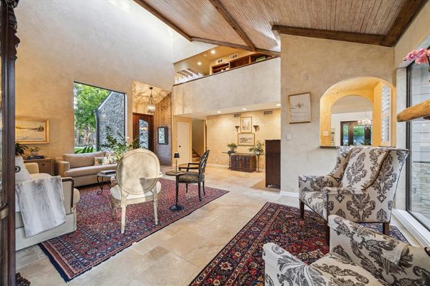 Interior, Living room, Recessed Lighting, Wooden Beams, Wooden Ceilings