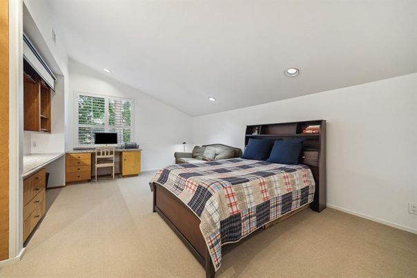 Bedroom, Home Office, Interior, Recessed Lighting