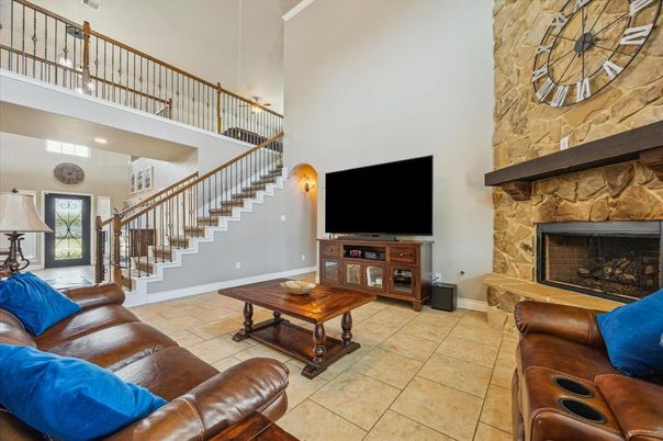 Fireplace, Interior, Living room, Recessed Lighting