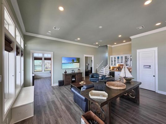Interior, Living room, Recessed Lighting, Wood Texture Flooring