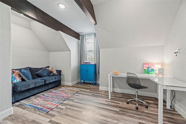 Home Office, Interior, Recessed Lighting, Wood Texture Flooring