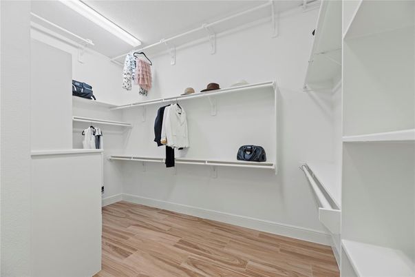 Interior, Walk-in Closets, Wood Texture Flooring