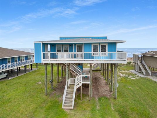 Backyard, Exterior, Water