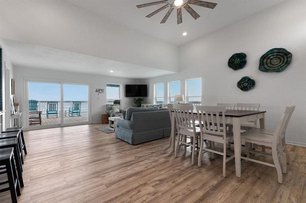 Dining room, Interior, Living room, Recessed Lighting, Wood Texture Flooring