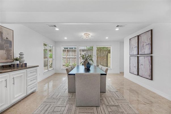 Dining room, Interior, Recessed Lighting