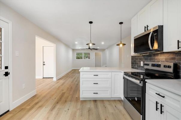 Interior, Kitchen, Pendant Lights, Recessed Lighting, Wood Texture Flooring