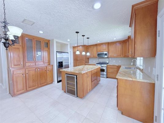 Interior, Kitchen, Pendant Lights, Recessed Lighting, Stainless Steel Appliances