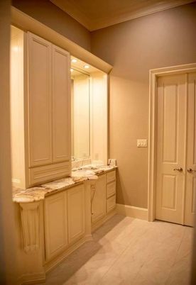 Bathroom, Interior, Recessed Lighting