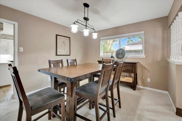Dining room, Interior, Pendant Lights