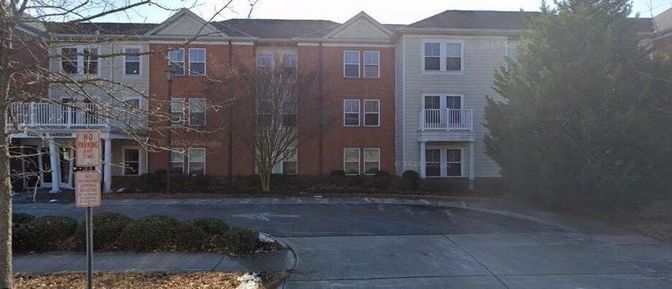 Exterior, Facade, Brick Facade, Rowhouse