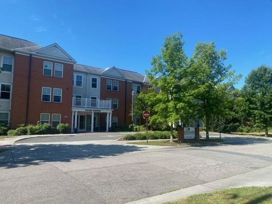 Exterior, Facade, Brick Facade, Rowhouse