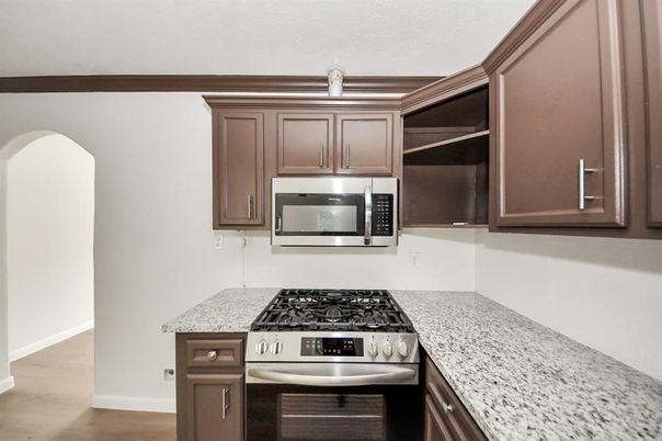 Interior, Kitchen, Stainless Steel Appliances, Wood Texture Flooring