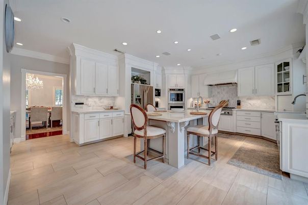 Dining room, Interior, Kitchen, Recessed Lighting, Stainless Steel Appliances, Wood Texture Flooring