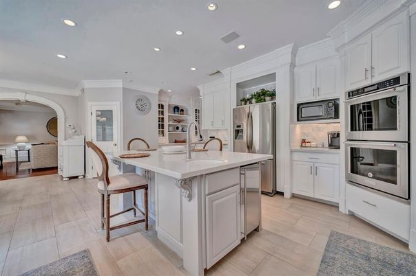 Interior, Kitchen, Living room, Recessed Lighting, Stainless Steel Appliances