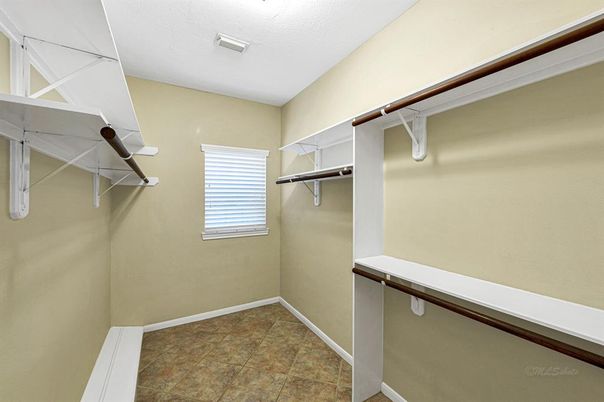 Interior, Walk-in Closets
