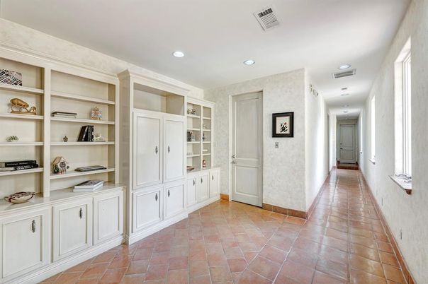 Interior, Recessed Lighting