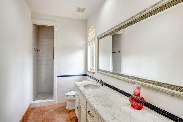 Bathroom, Interior, Tile Countertops
