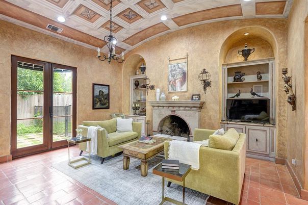 Fireplace, Interior, Living room, Pendant Lights, Recessed Lighting