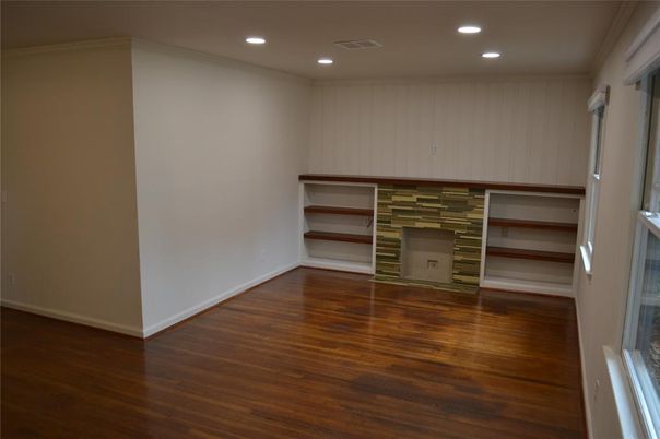 Empty room, Interior, Recessed Lighting, Wood Texture Flooring