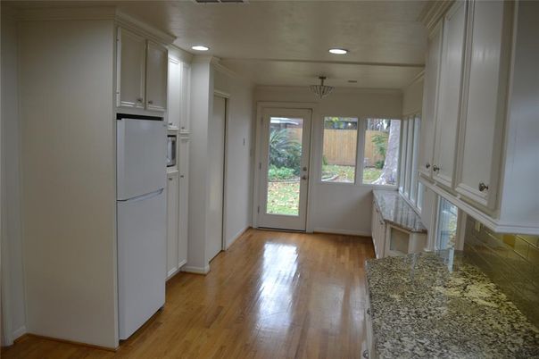 Interior, Kitchen, Recessed Lighting, Wood Texture Flooring