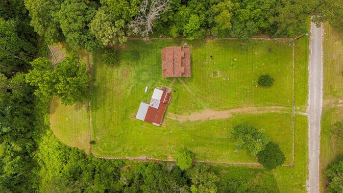 Exterior, Drone