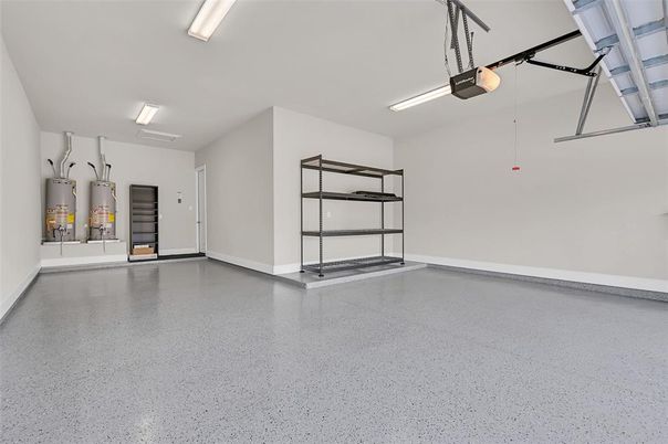 Garage, Interior