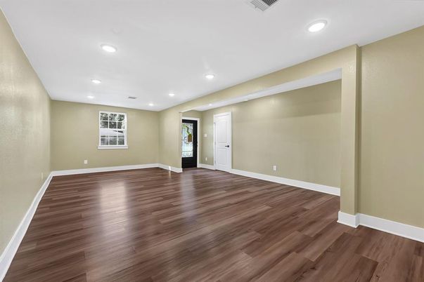 Empty room, Interior, Recessed Lighting, Wood Texture Flooring