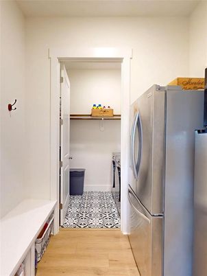 Interior, Washer, Wood Texture Flooring