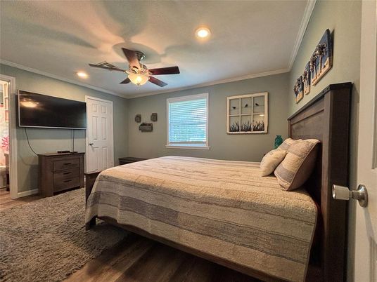 Bedroom, Interior, Recessed Lighting, Wood Texture Flooring