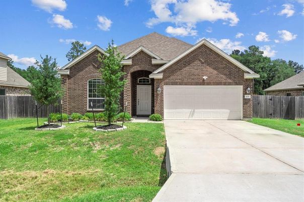 Attached, Exterior, Facade, Brick Facade, Brick Traditional