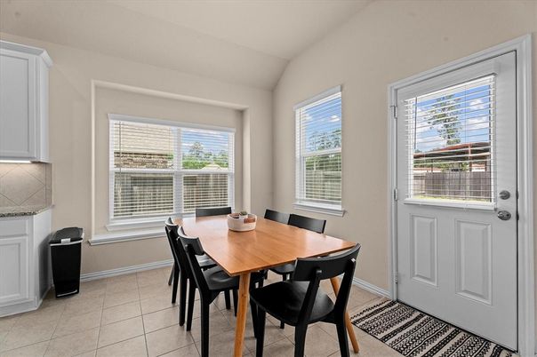 Dining room, Interior