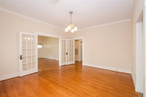 Empty room, Interior, Pendant Lights, Wood Texture Flooring