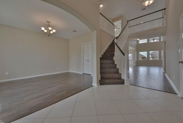 Chandelier, Interior, Wood Texture Flooring