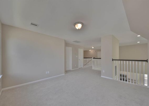Empty room, Interior, Recessed Lighting