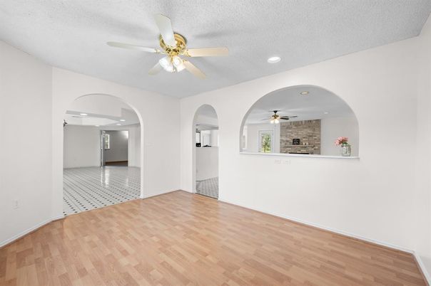 Empty room, Interior, Recessed Lighting, Wood Texture Flooring