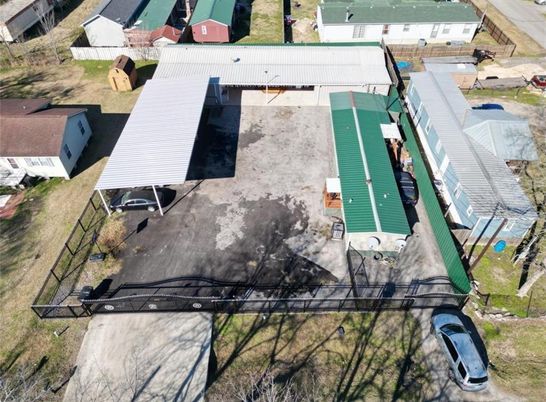 Exterior, Drone
