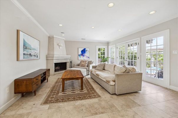 Fireplace, Interior, Living room, Recessed Lighting