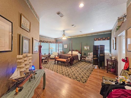 Bedroom, Interior, Living room, Recessed Lighting, Wood Texture Flooring