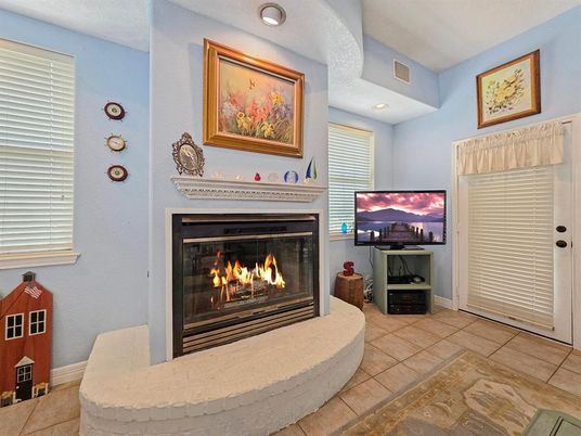 Fireplace, Interior, Recessed Lighting