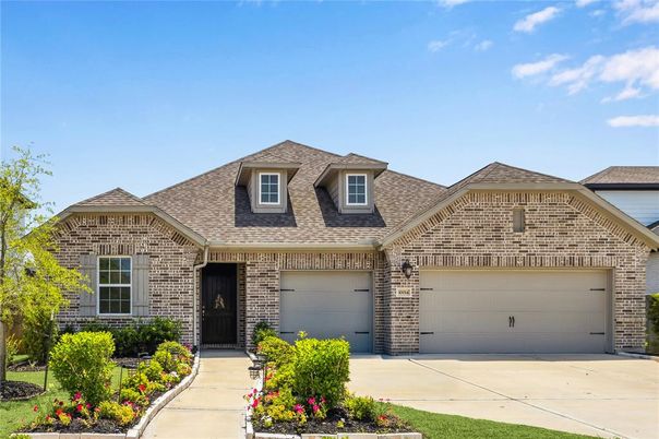 Attached, Exterior, Facade, Brick Facade, Brick Traditional