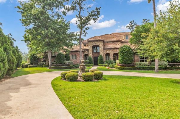Backyard, Exterior, Facade, Brick Facade, Mediterranean