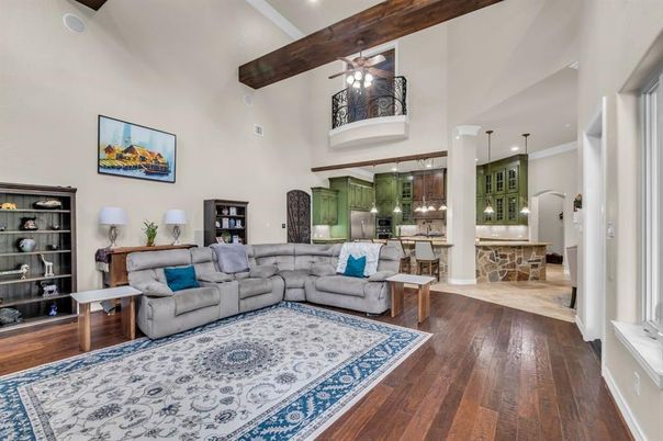 Interior, Kitchen, Living room, Pendant Lights, Recessed Lighting, Wooden Beams, Wood Texture Flooring
