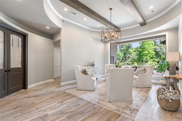 Chandelier, Interior, Living room, Pendant Lights, Recessed Lighting, Wooden Beams, Wood Texture Flooring