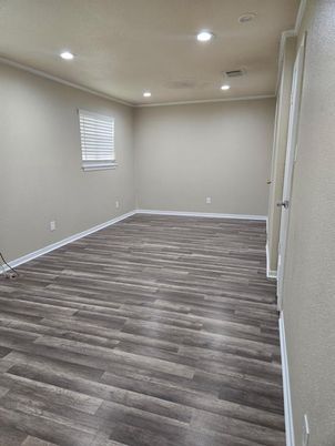 Empty room, Interior, Recessed Lighting, Wood Texture Flooring