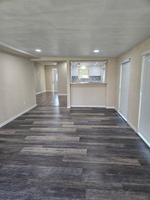 Empty room, Interior, Recessed Lighting, Wood Texture Flooring