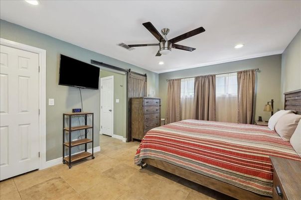 Bedroom, Interior, Recessed Lighting