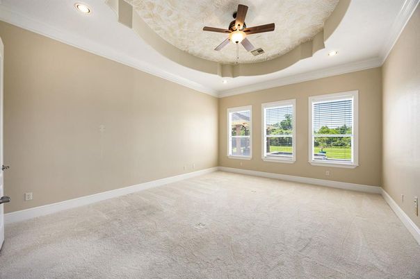 Empty room, Interior, Recessed Lighting