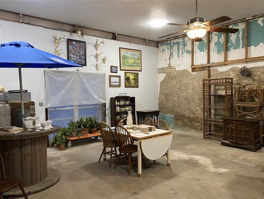 Dining room, Interior