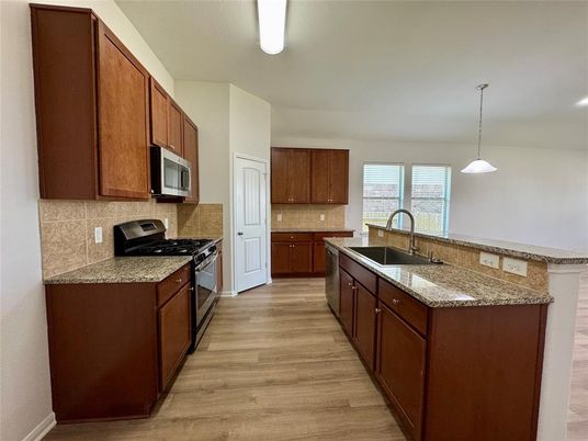 Interior, Kitchen, Pendant Lights, Wood Texture Flooring